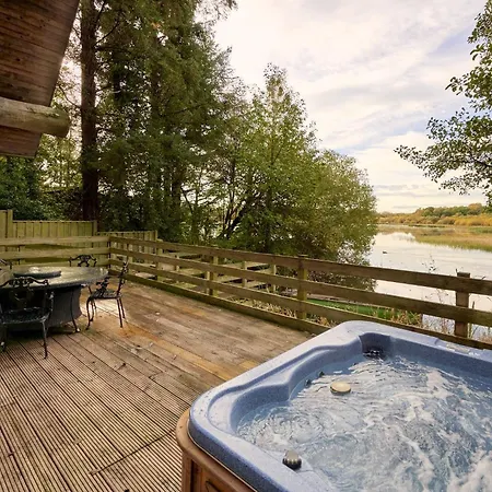 Alder With Hot-tub *