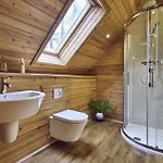 Alder With Hot-tub