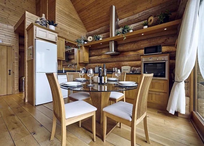 Alder With Hot-tub * Carlisle (Cumbria)